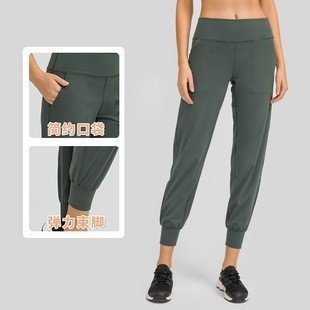 Merillat женские утягивающие спортивные капри фотография