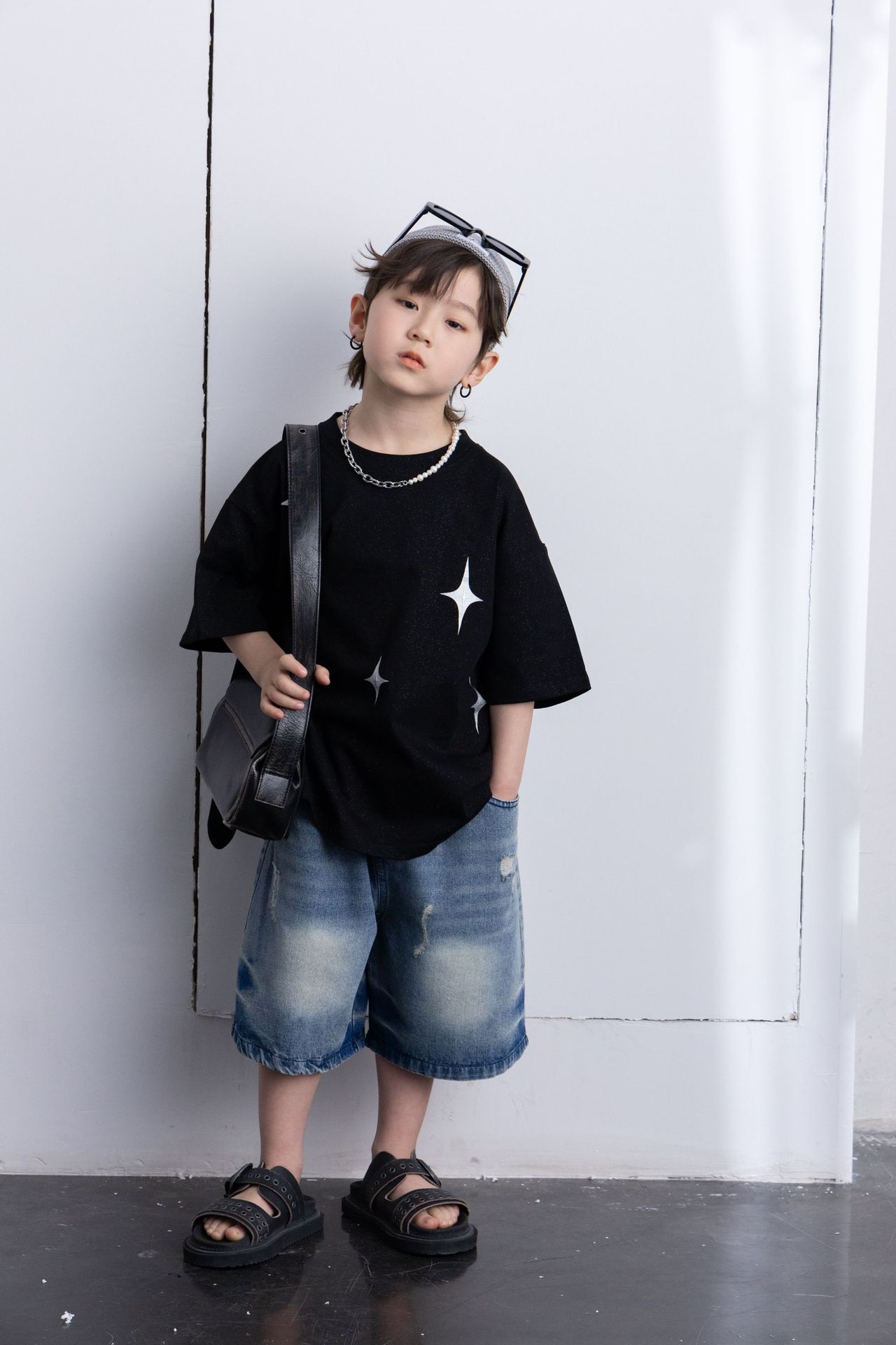 Детские шорты 2024 лето новые мужские джинсовые шорты корейского стиля оптом из Китая